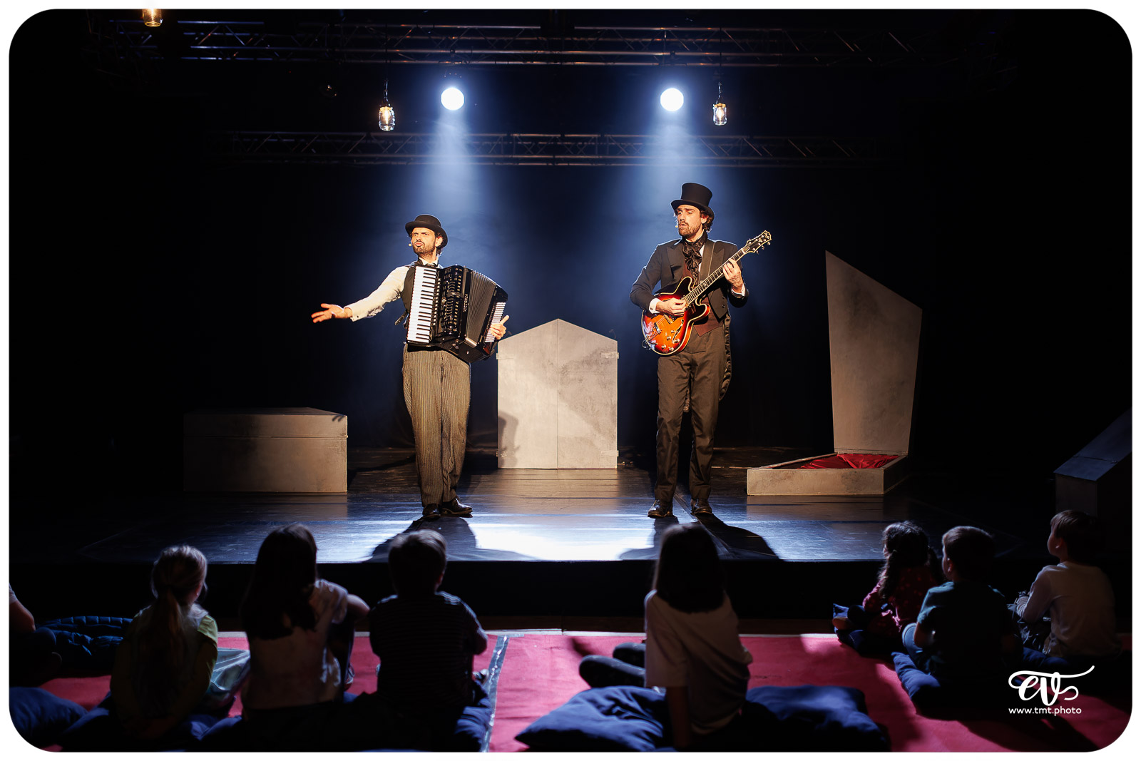 2023.05.14 CROQUE-MORTS CHANTEURS (CIE FIRMIN & HECTOR)